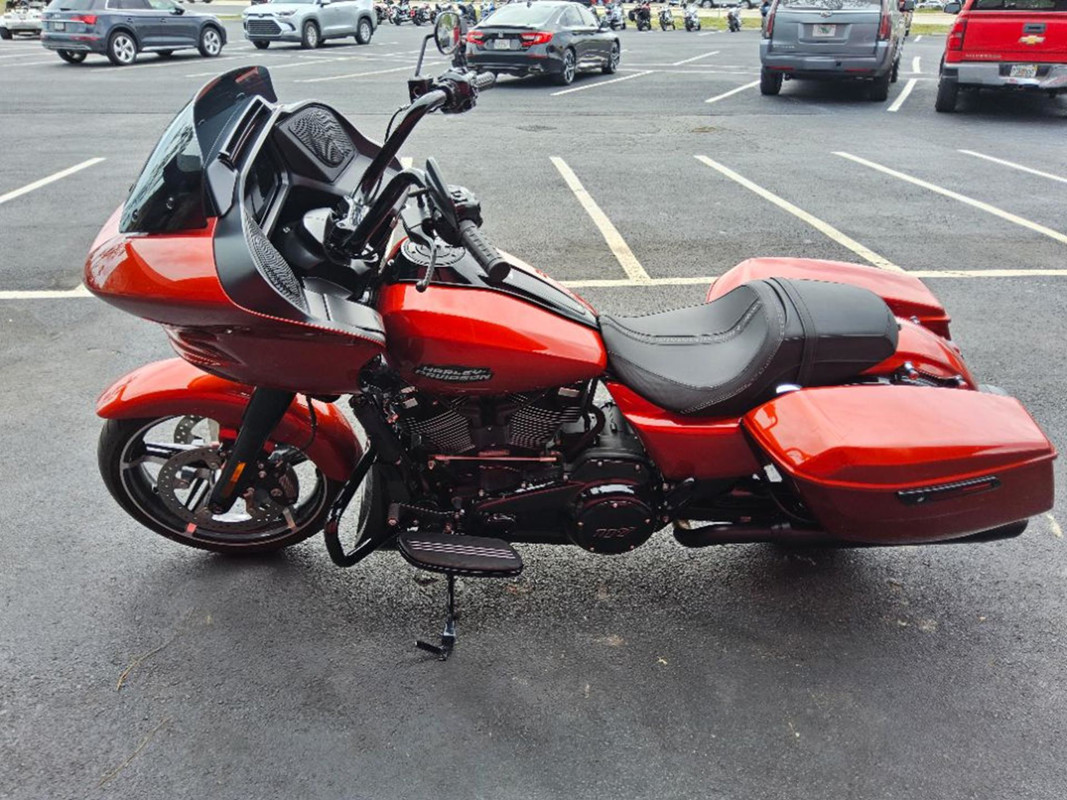 CVO® Road Glide®