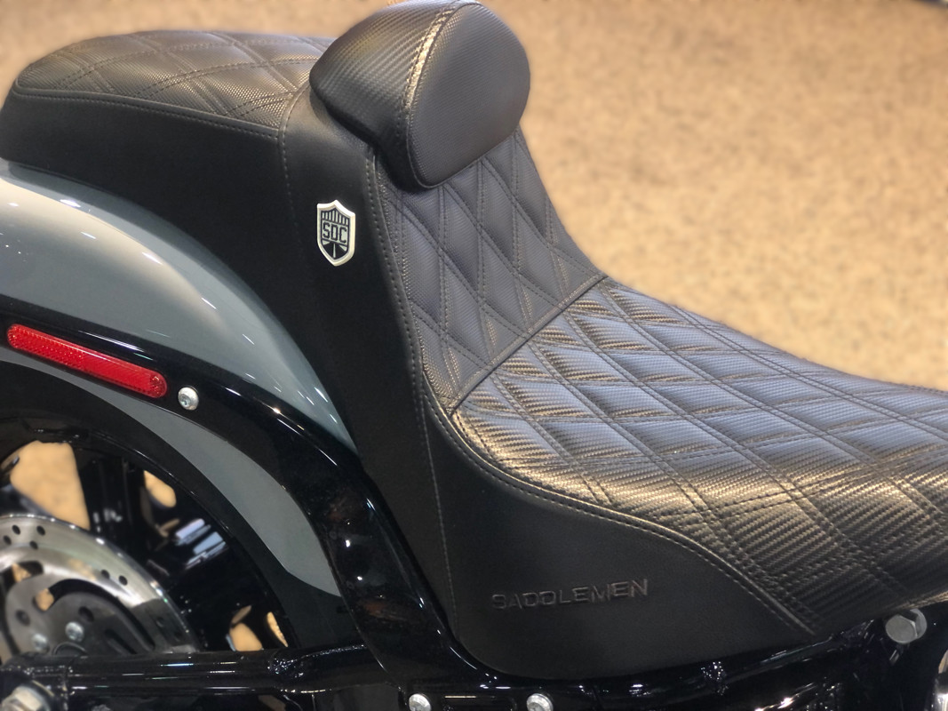 Street Bob®
