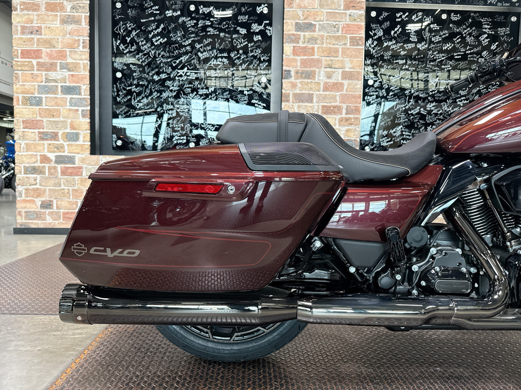 CVO® Street Glide®