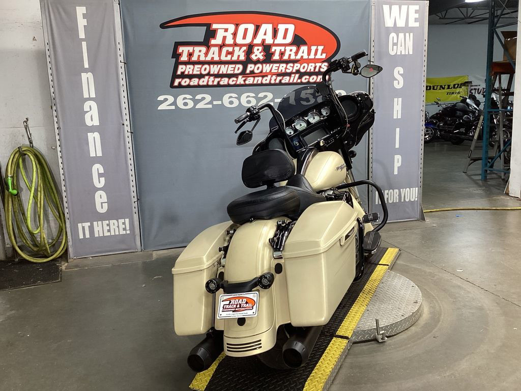 Street Glide® Special