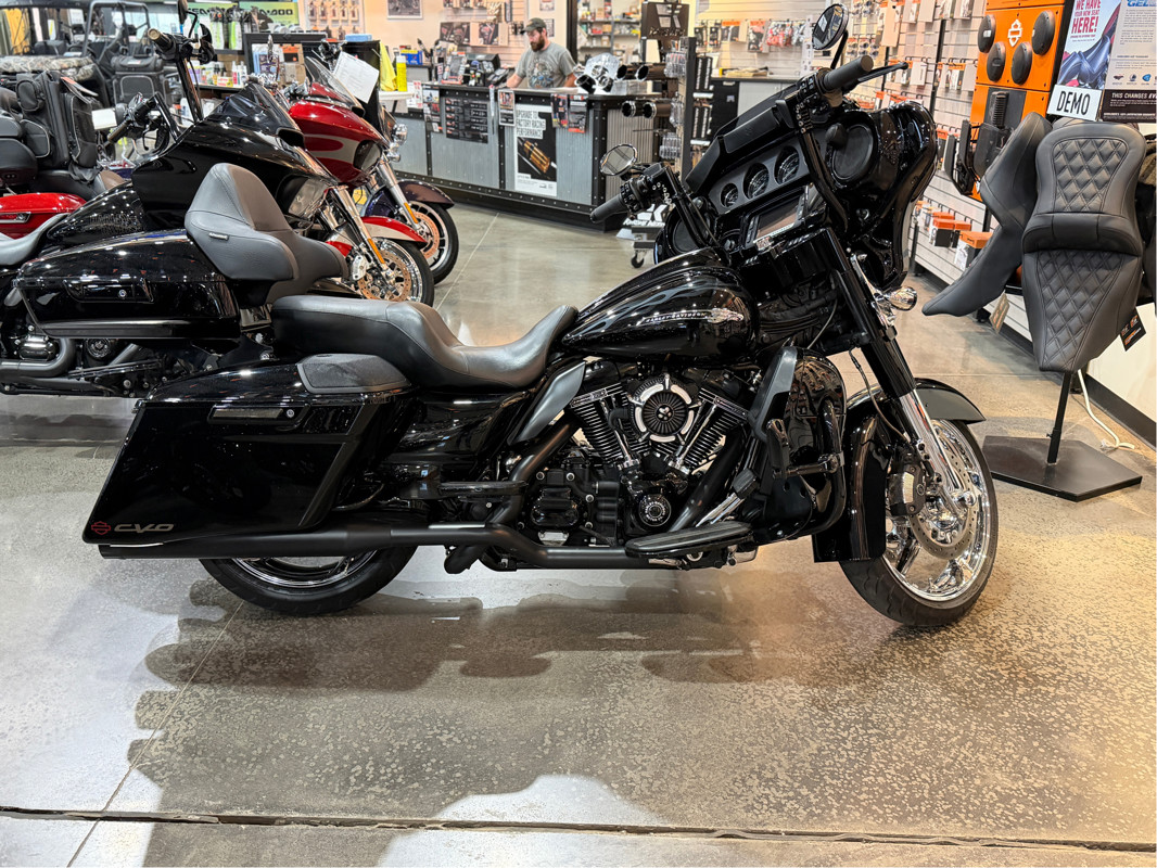CVO® Street Glide®