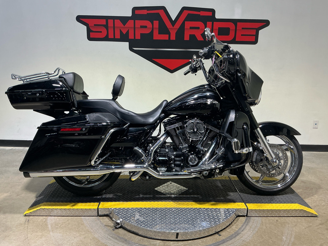 CVO® Street Glide®
