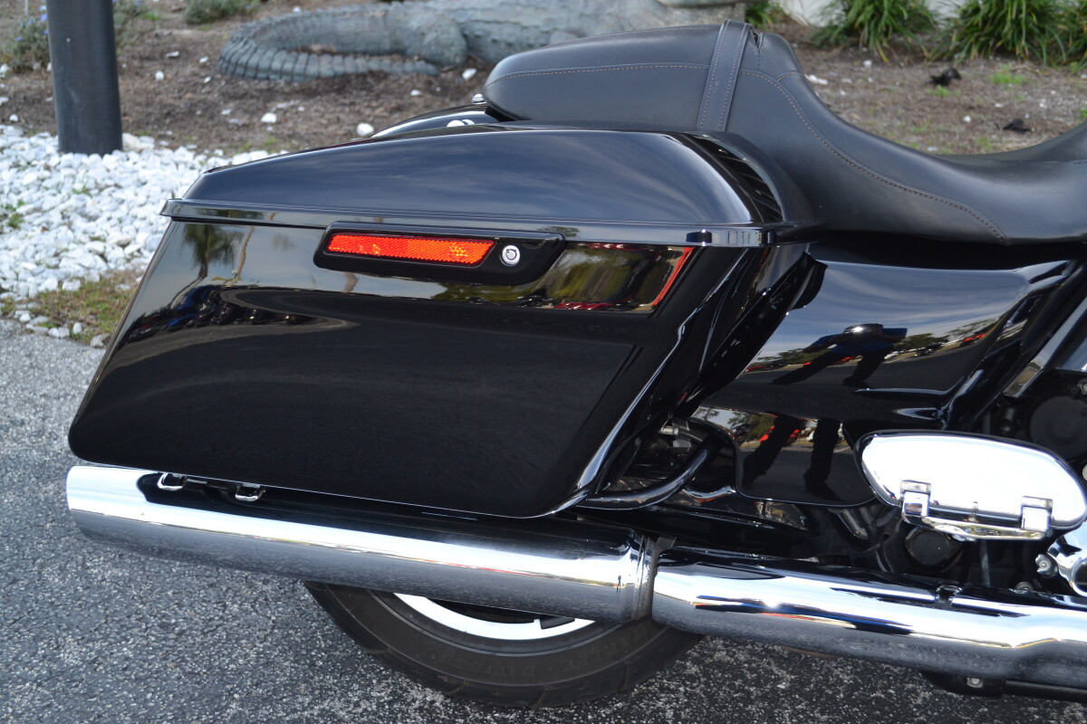 Street Glide®