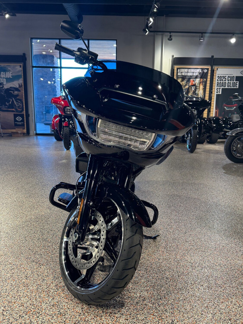 Road Glide®