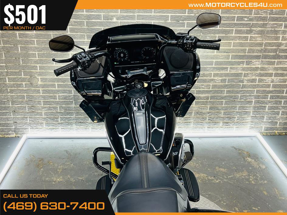 Road Glide®