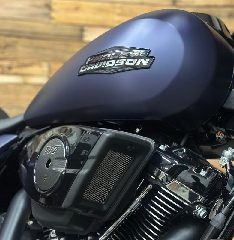 Street Glide®
