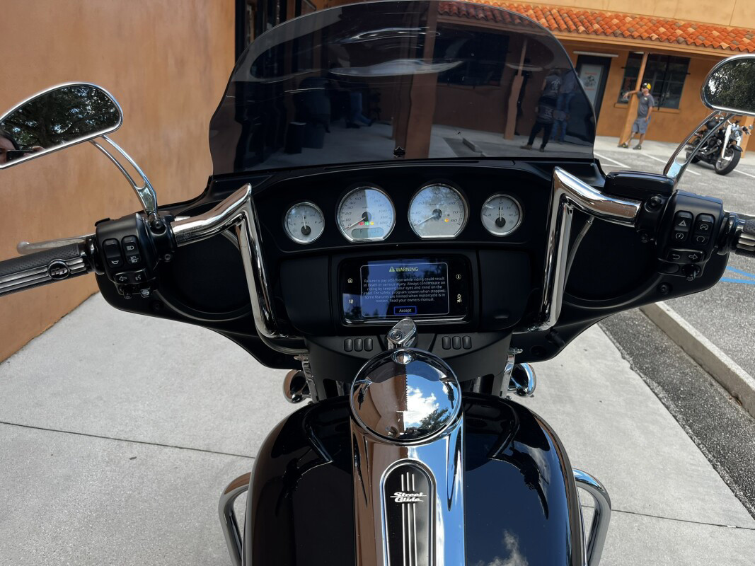 Street Glide®