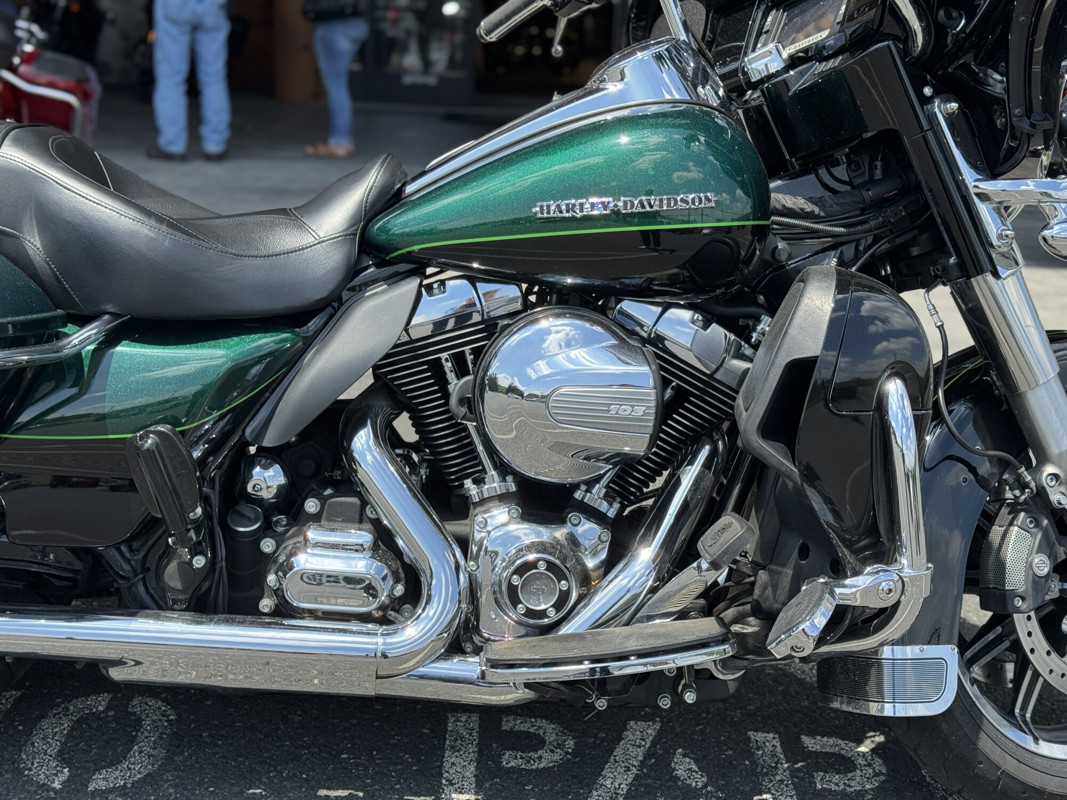 Electra Glide® Ultra Limited® Low