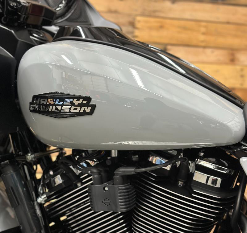 Road Glide®