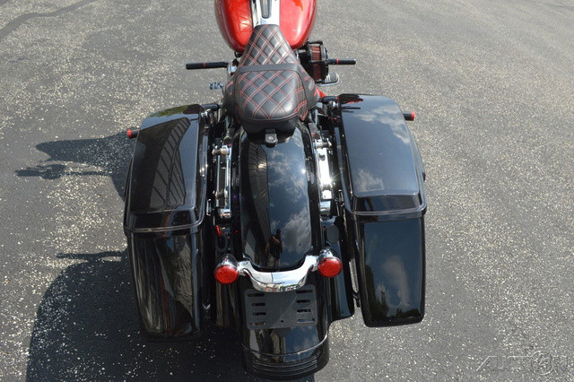 Street Glide®
