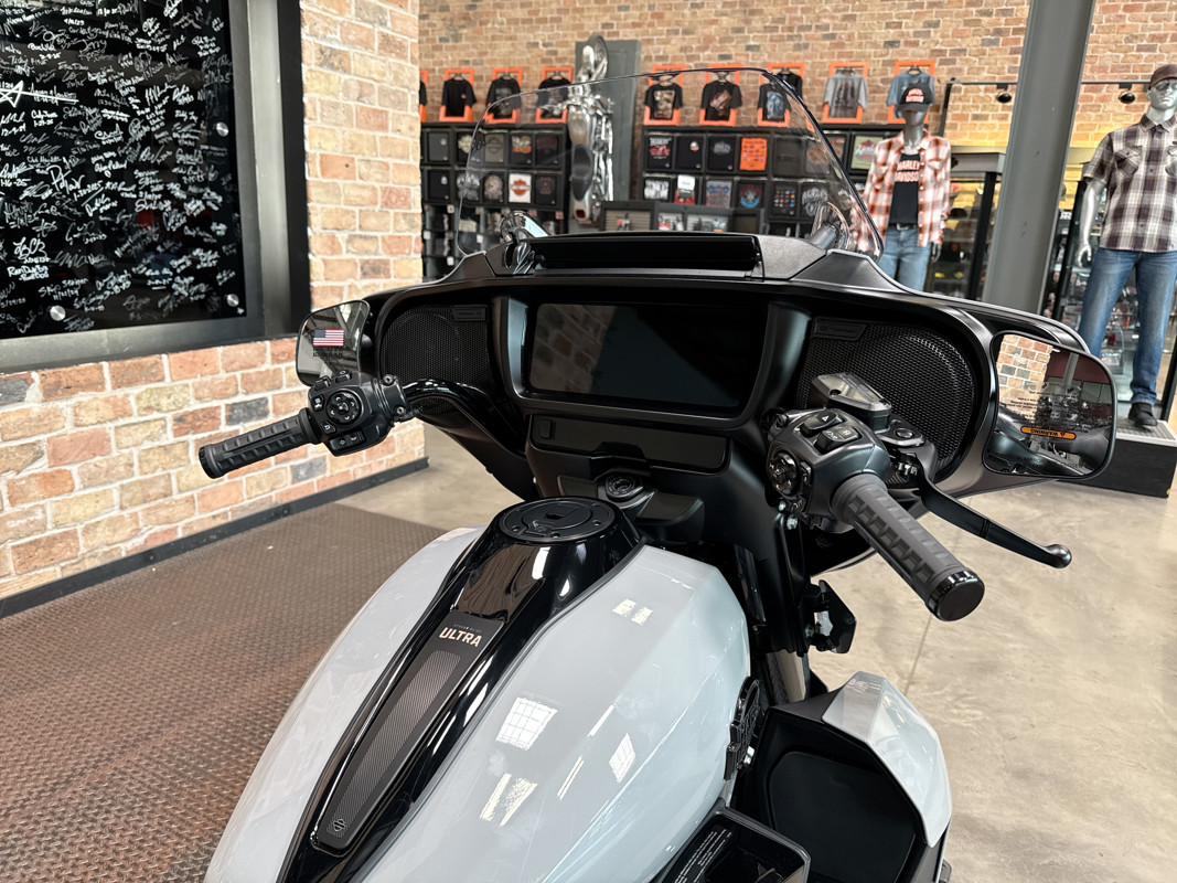 Street Glide® Ultra