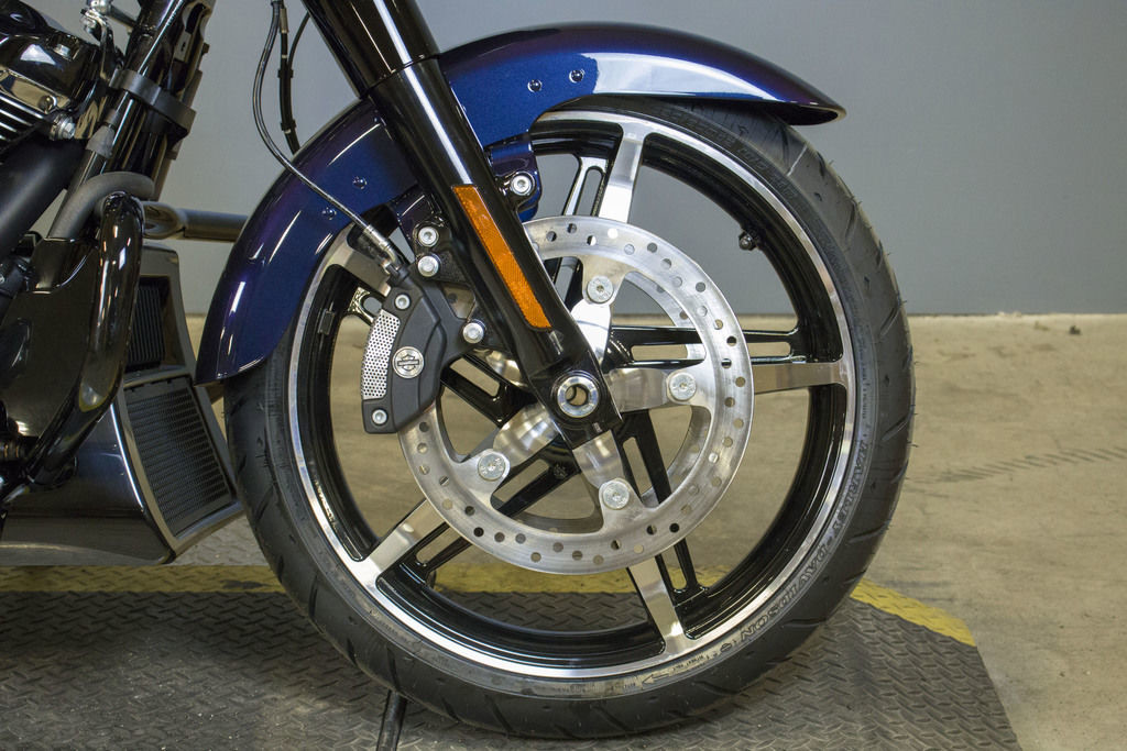 Street Glide®