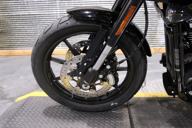 Low Rider® ST