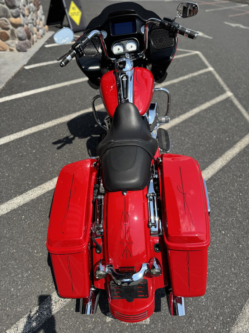 Road Glide®