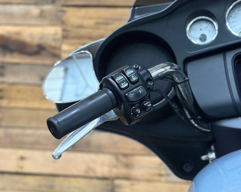 Street Glide®