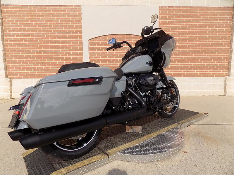 Road Glide®
