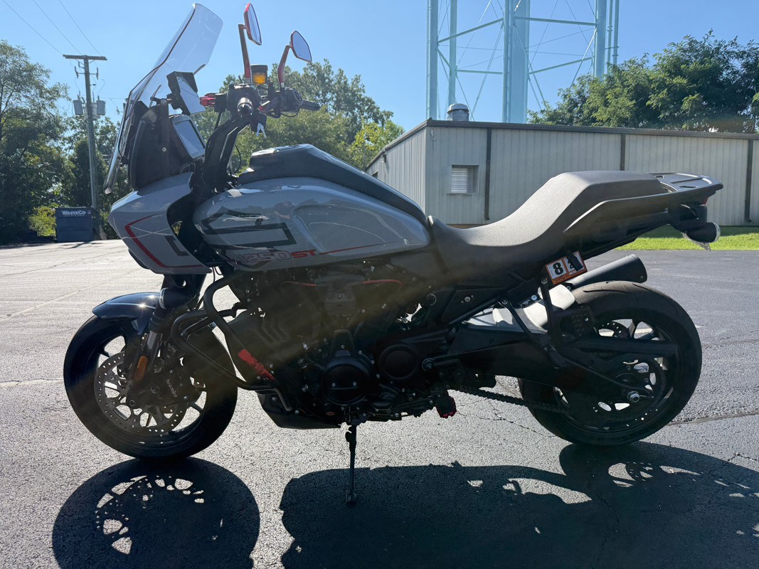 Pan America® 1250 ST