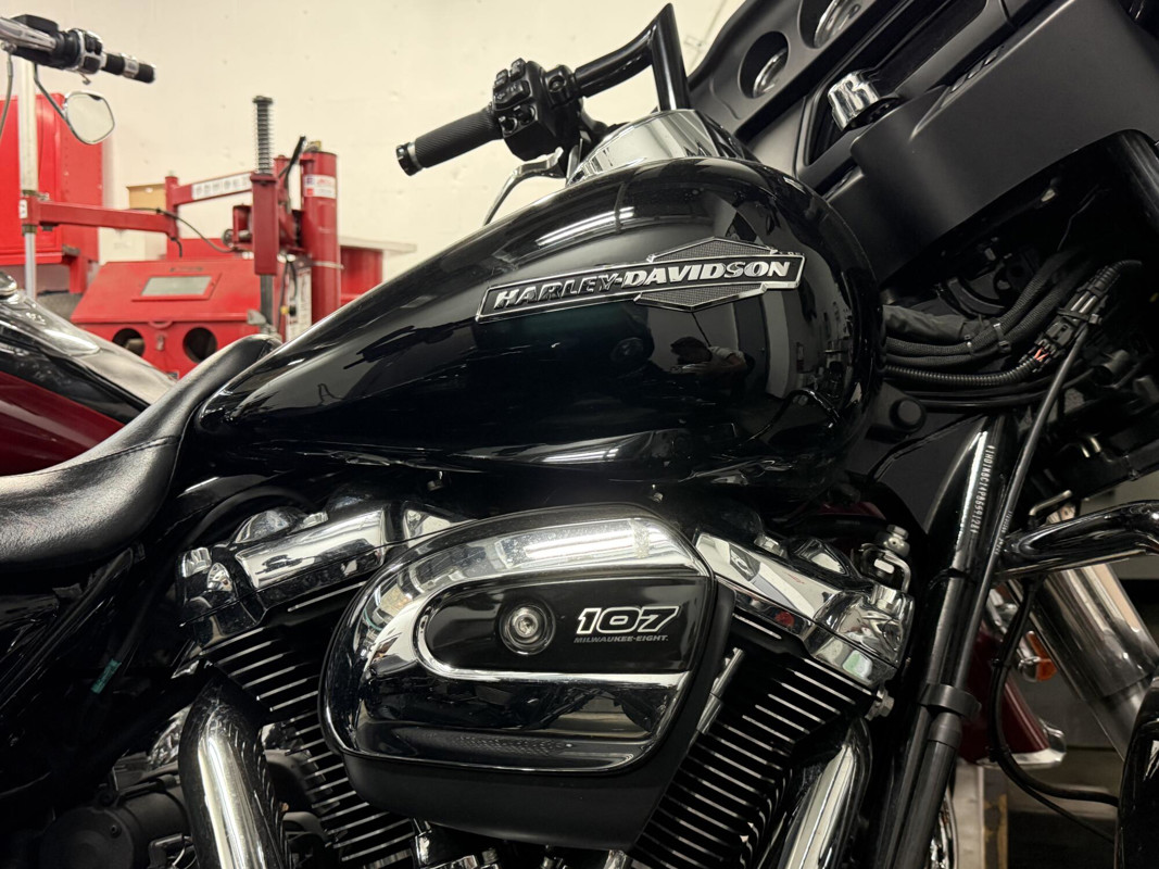 Street Glide®
