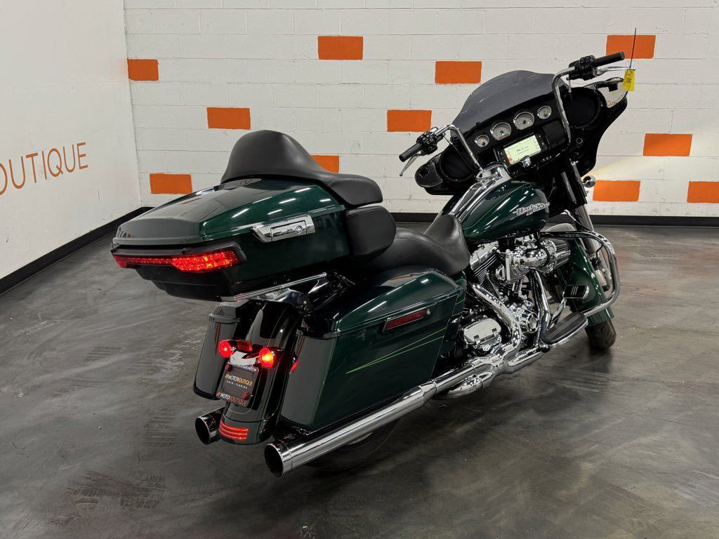 Street Glide® Special