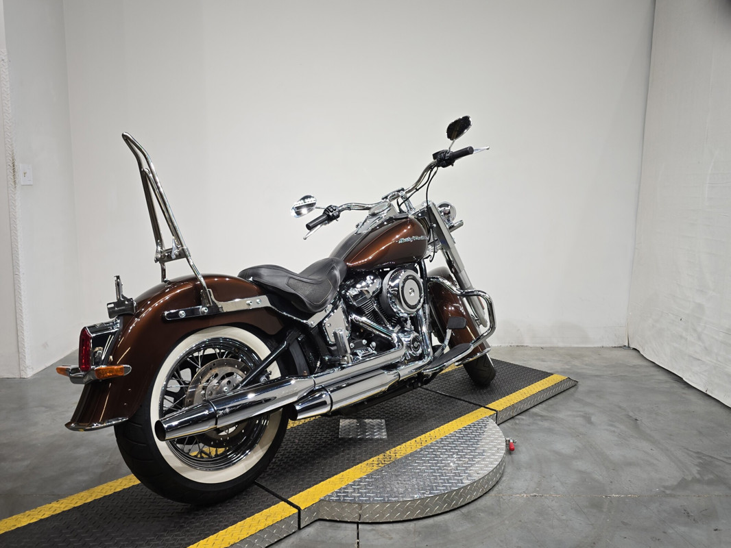 Softail® Deluxe