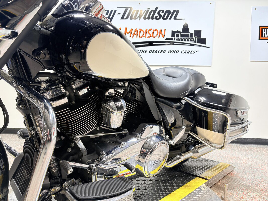 Electra Glide® Police