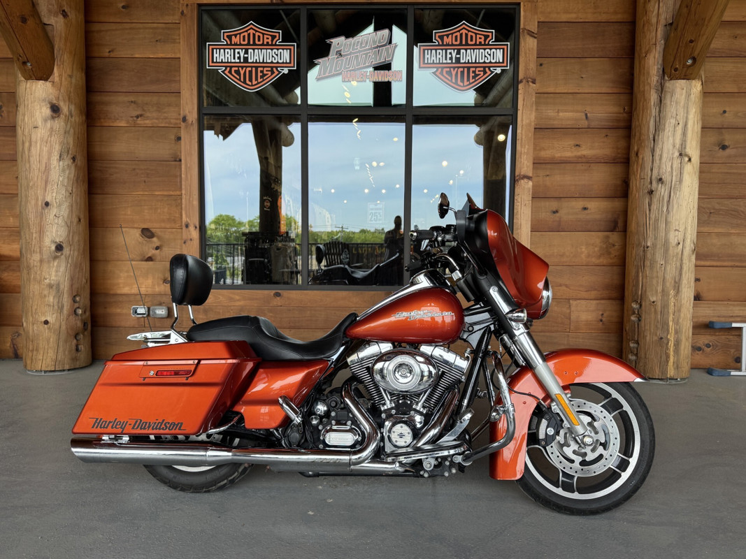 Street Glide®