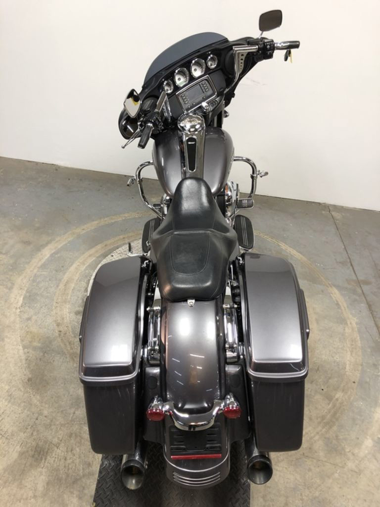 Street Glide®