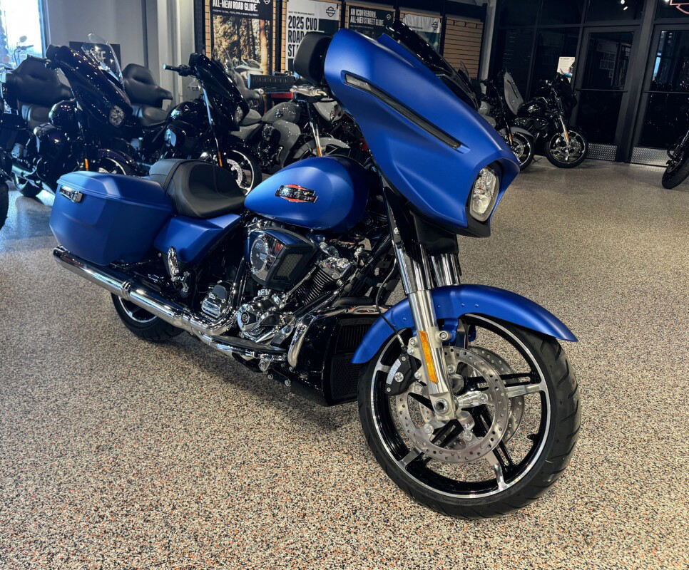 Street Glide®