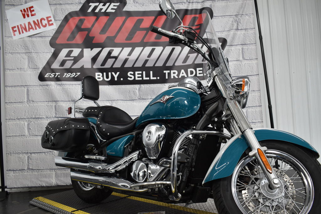 Vulcan 900 Classic LT