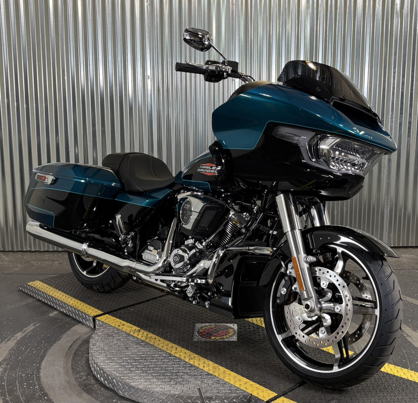 Road Glide®