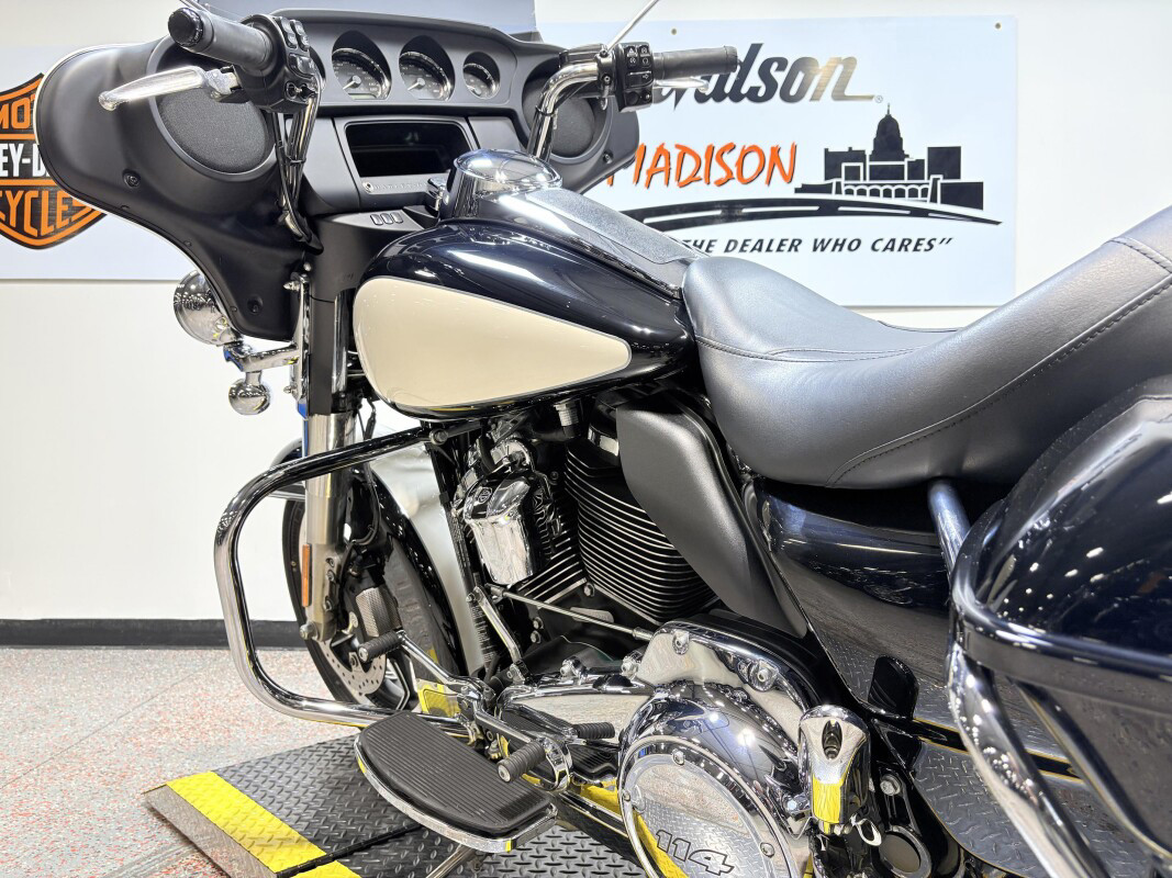 Electra Glide® Police