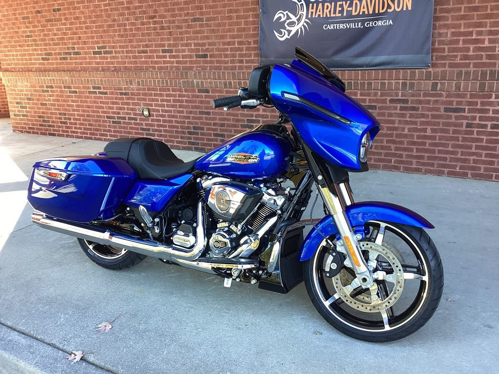 Street Glide®
