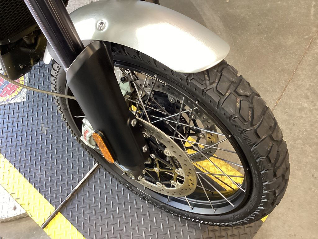 Scrambler 1200 XC