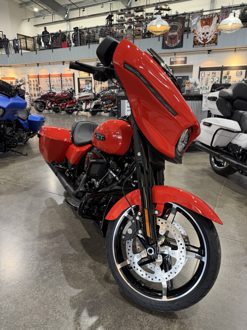 Street Glide®