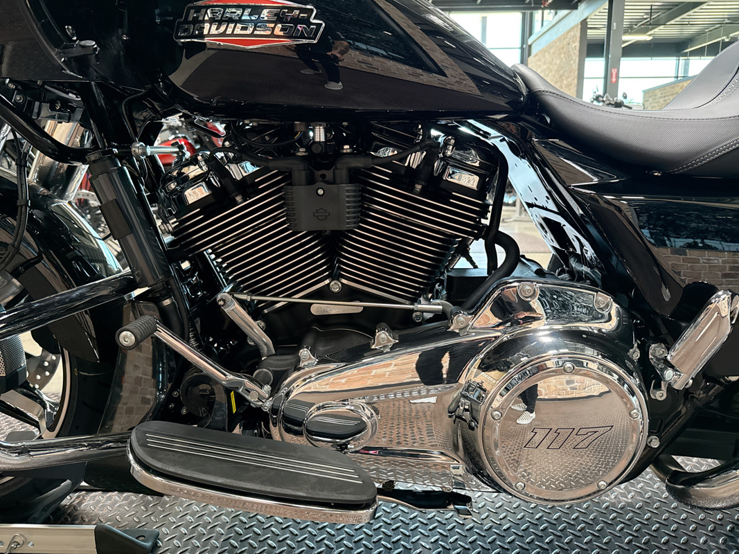 Road Glide®