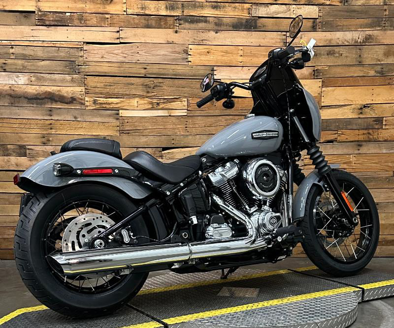 Street Bob®