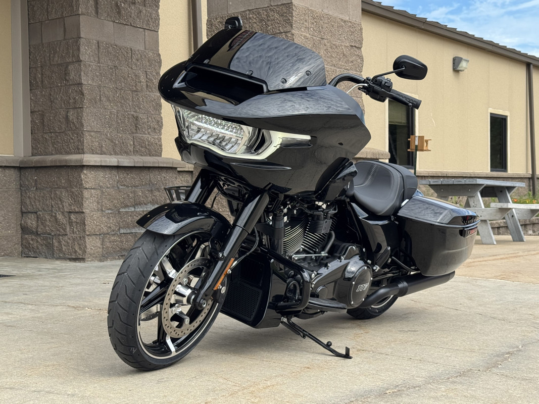 Road Glide®