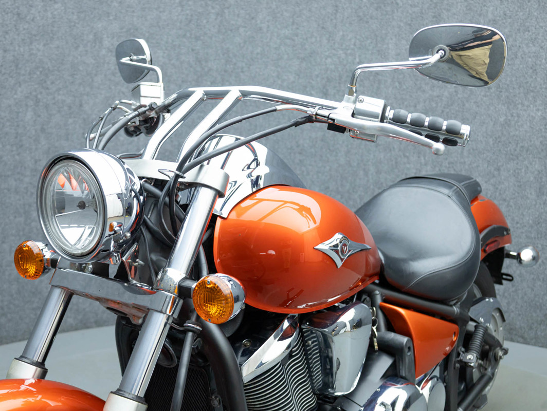 Vulcan 900 Custom