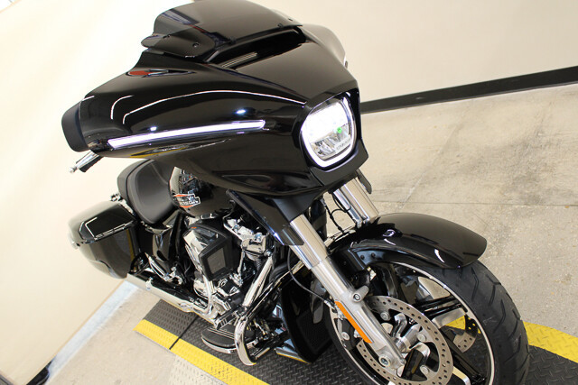 Street Glide®