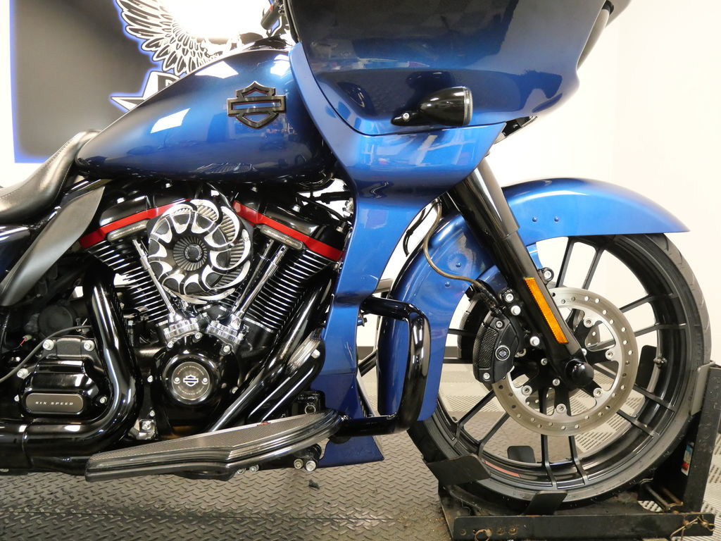 CVO® Road Glide®