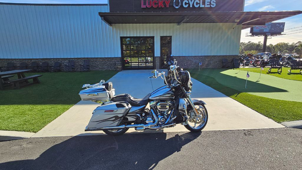 CVO® Street Glide®