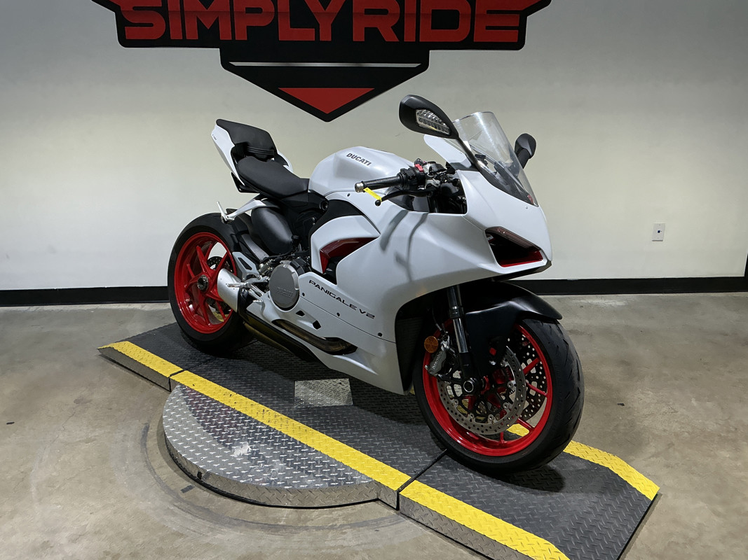 Panigale V2