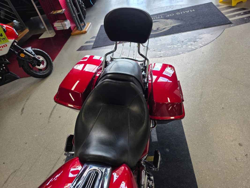 Street Glide®