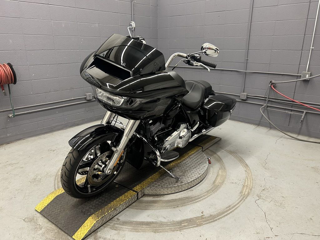 Road Glide®