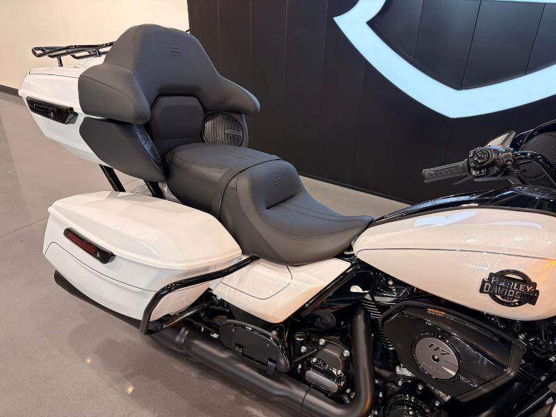 Street Glide® Limited