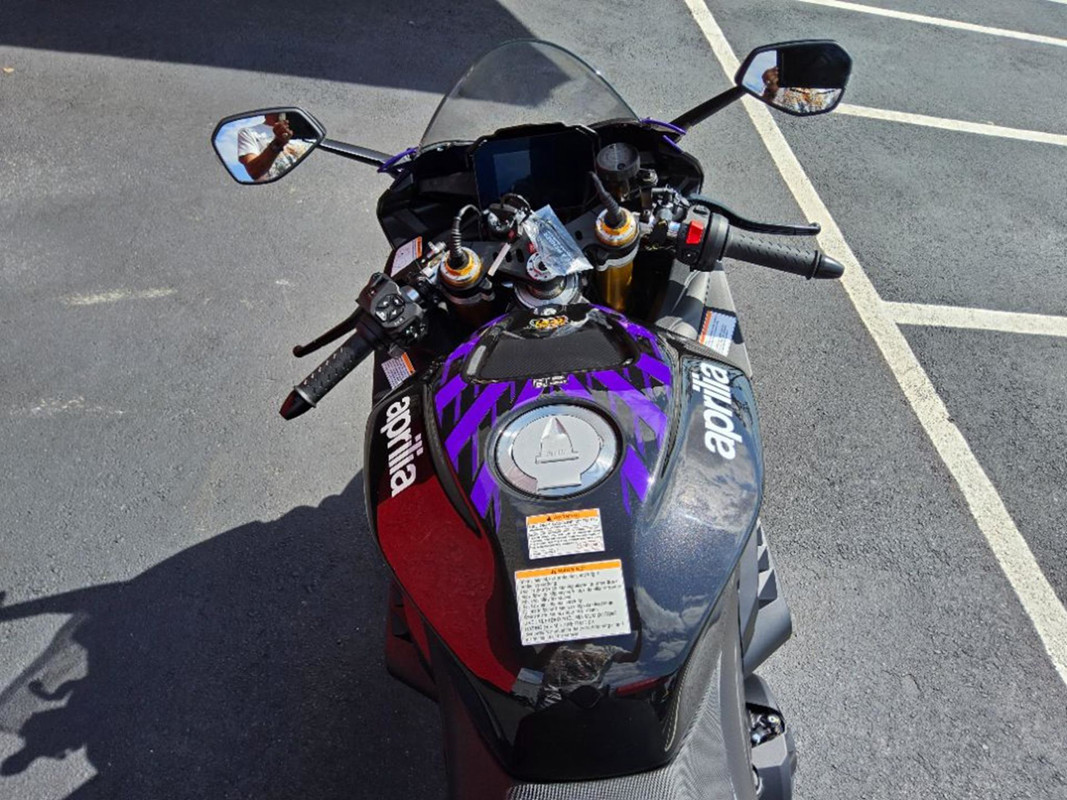 RSV4 1100