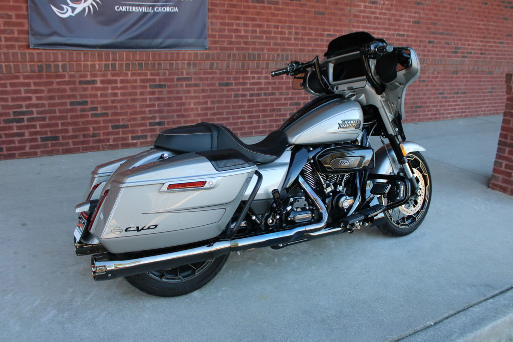 CVO® Street Glide®