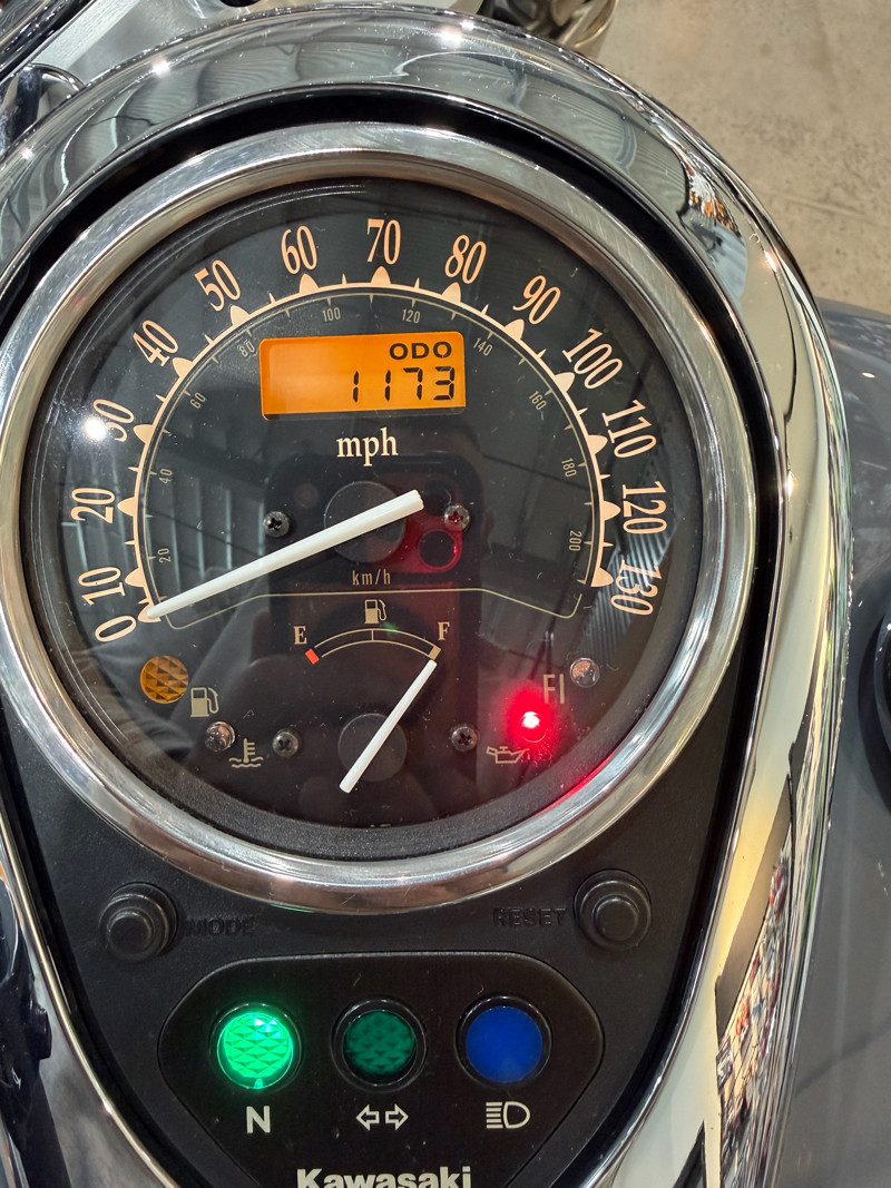 Vulcan 900 Classic LT
