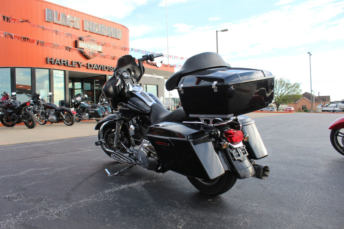Street Glide®