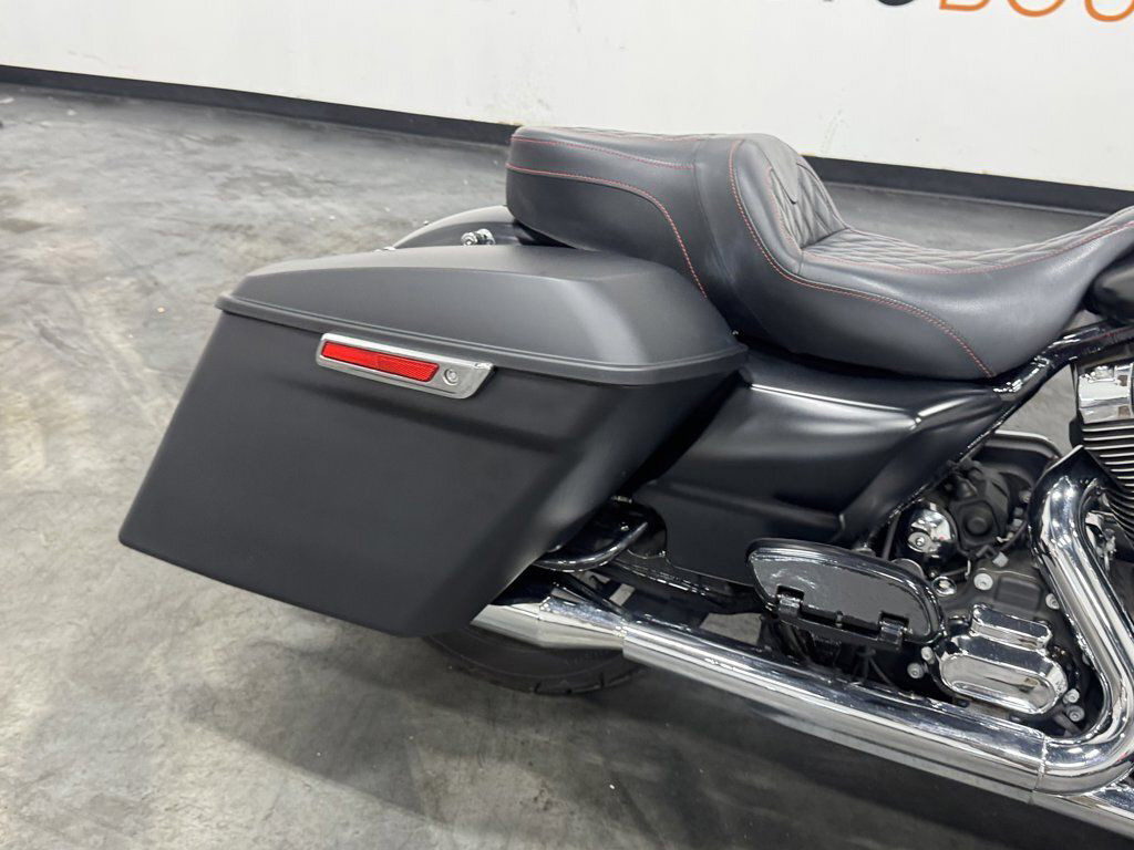 Road Glide®